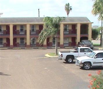 Executive Inn Mercedes Exterior photo